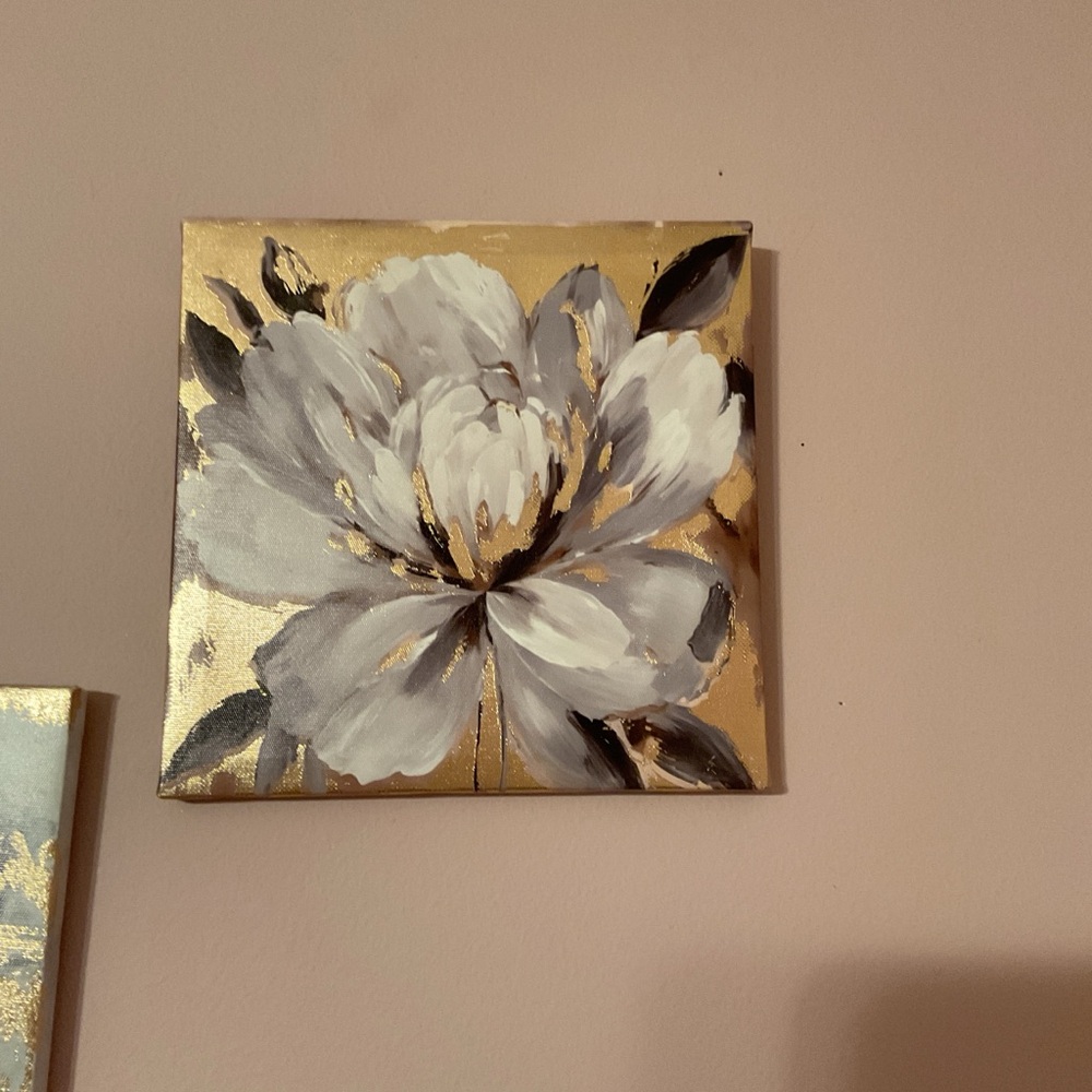 Five piece hanging art.